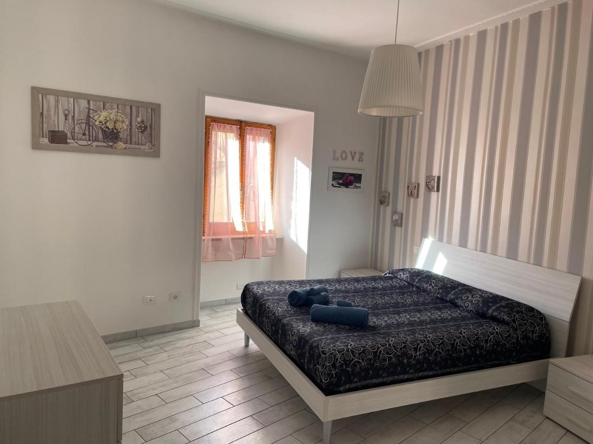 Vivere Il Borgo Sul Lago เจนซาโน ดิ โรมา ภายนอก รูปภาพ