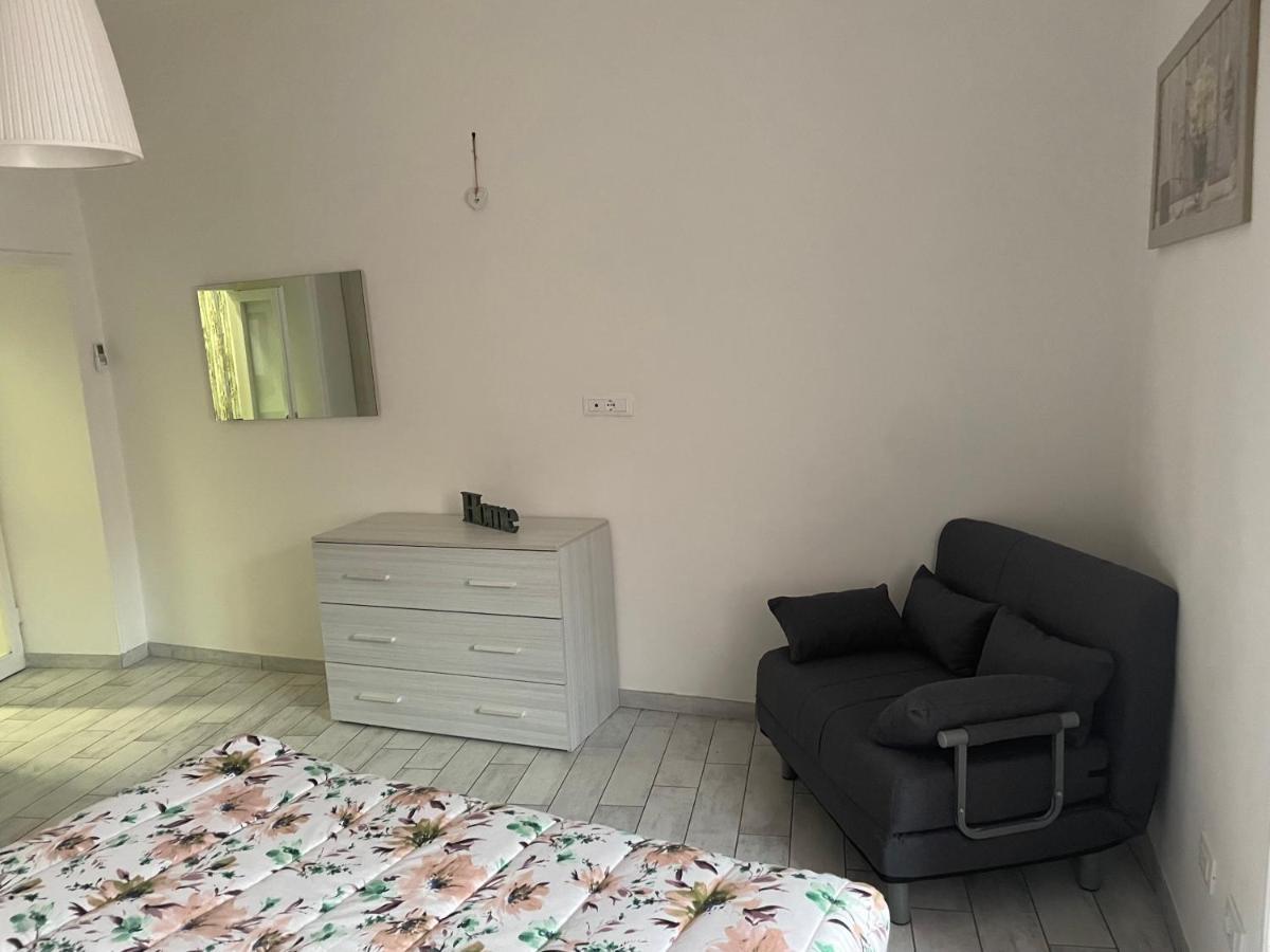 Vivere Il Borgo Sul Lago เจนซาโน ดิ โรมา ภายนอก รูปภาพ